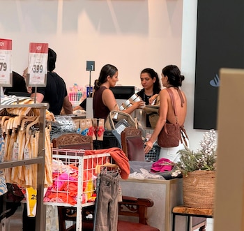 Zaira Nara llenó el carrito