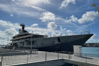 Seven Seas, el yate de Steven Spielberg, atracado en Tarragona