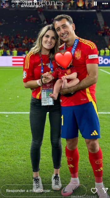 Mikel Oyarzabal y Ainhoa en una imagen de sus redes sociales. (Instagram @mikel10oyar)