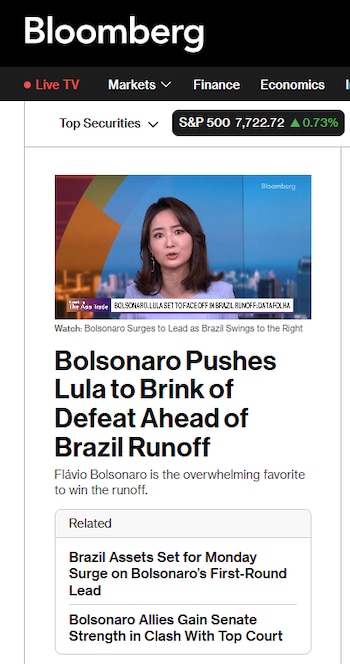 Captura de pantalla de la página web de Bloomberg con titulares sobre las elecciones presidenciales de Brasil y un video