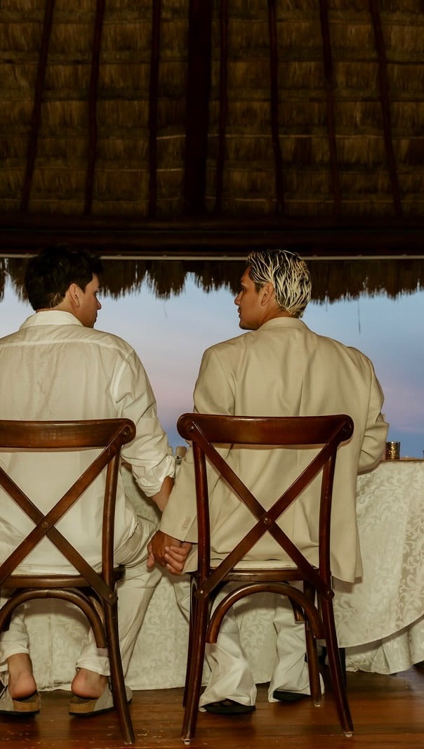 La pareja decidió dar el gran paso en una ceremonia íntima en Cancún