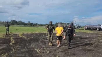 Entre los detenidos está alias Cóndor, señalado como cabecilla e instructor de la escuela de cursantes de los Comandos de Frontera en Puerto Leguízamo - crédito prensa Armada de Colombia