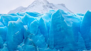 Derrumbe glaciar en el Himalaya: