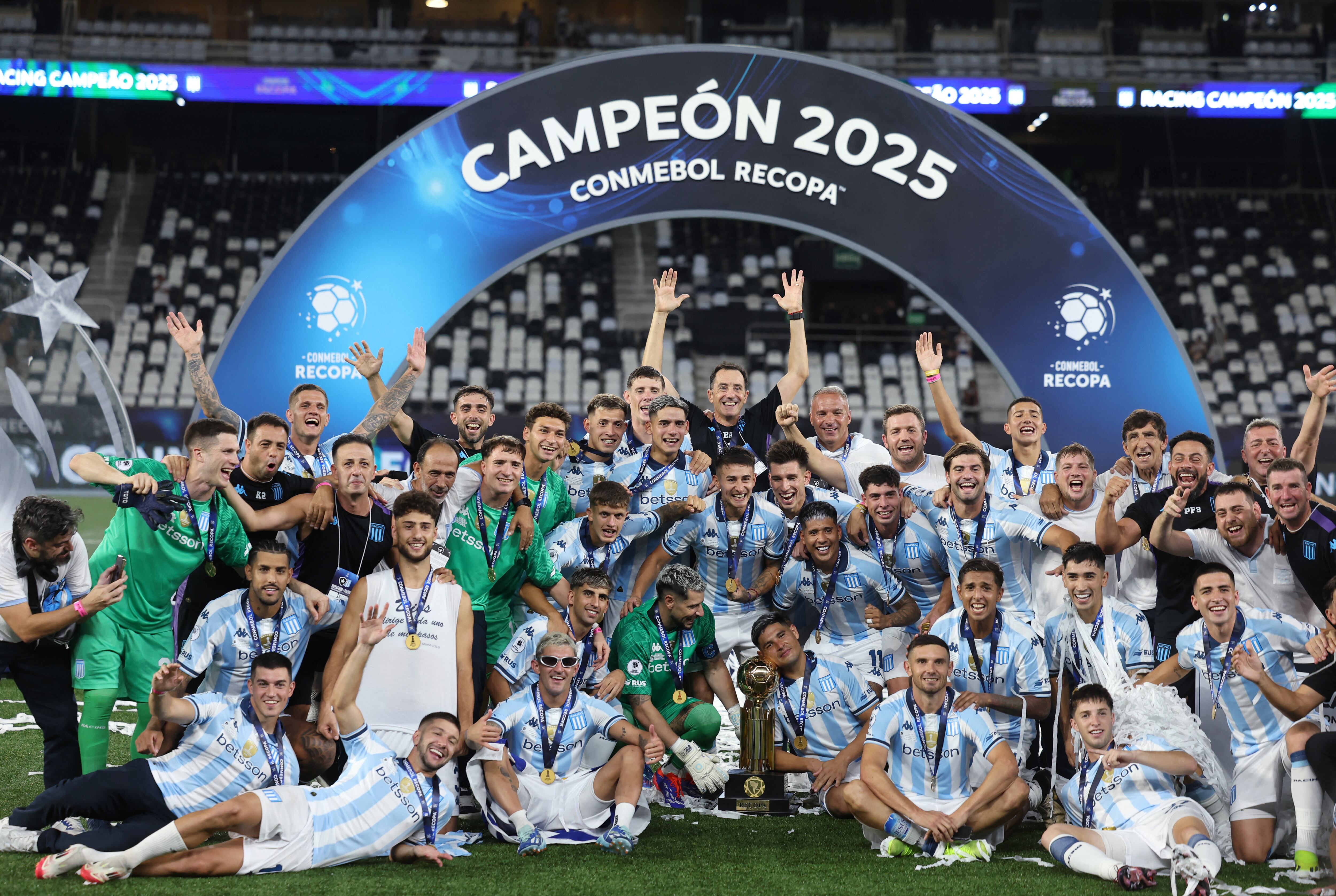 Racing es también campeón de la Recopa Sudamericana 2025 - crédito Pilar Olivares / REUTERS