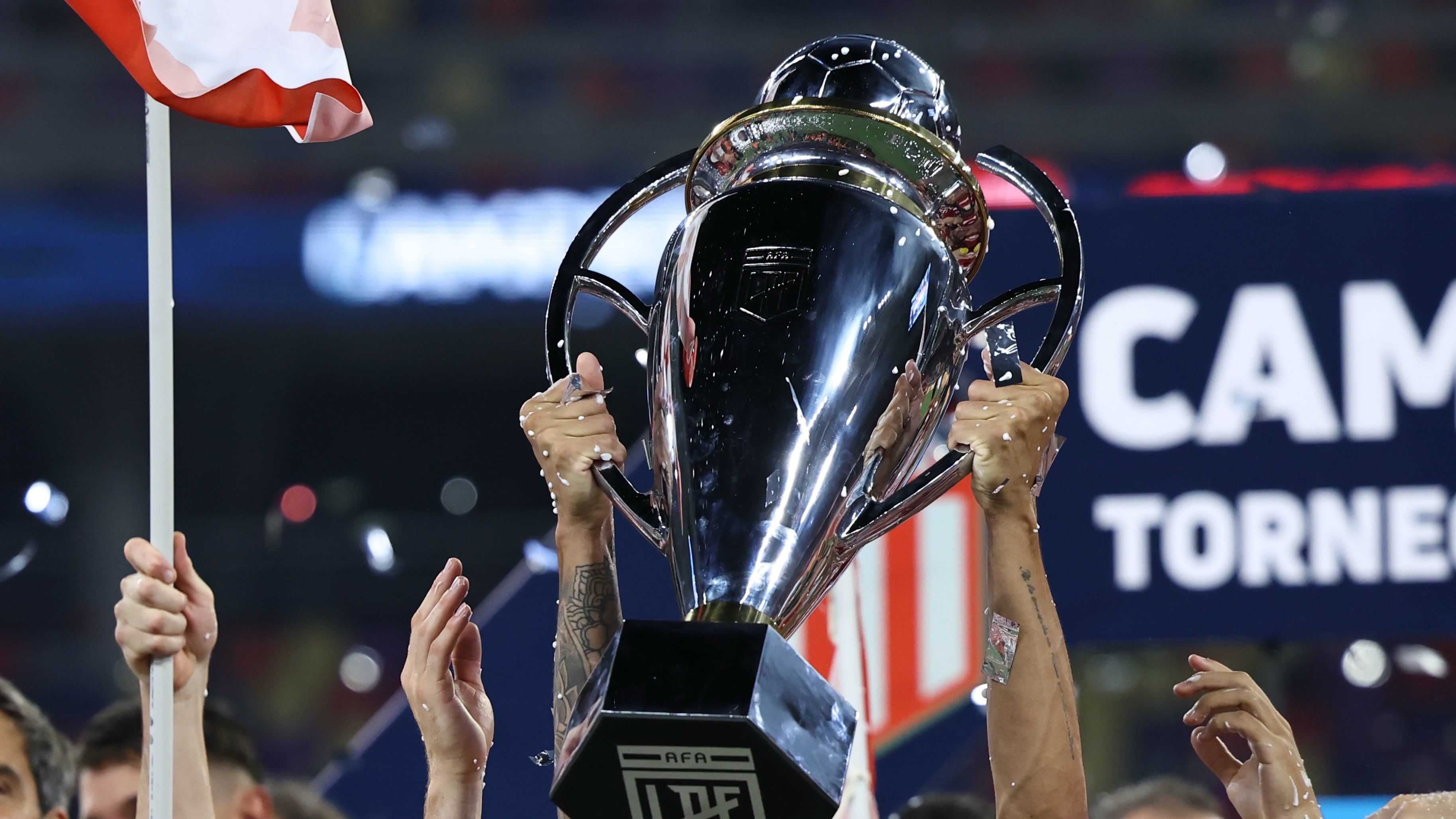 Estudiantes de La Plata es el último campeón del fútbol argentino. ¿Podrá repetir la corona? (Crédito: AP/Nicolas Aguilera)