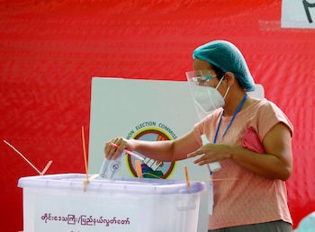 La Liga Nacional para la Democracia ganó las elecciones de noviembre de 2020 con aval internacional (EFE)