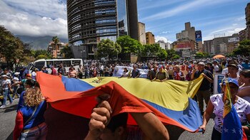 Los venezolanos vuelven a protestar