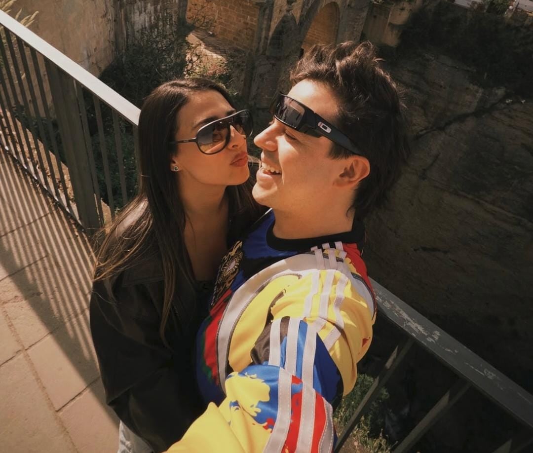 La pareja es muy popular en redes sociales, por lo que sus seguidores y amigos les dejaron mensajes de apoyo - crédito Camila Upegui / Instagram