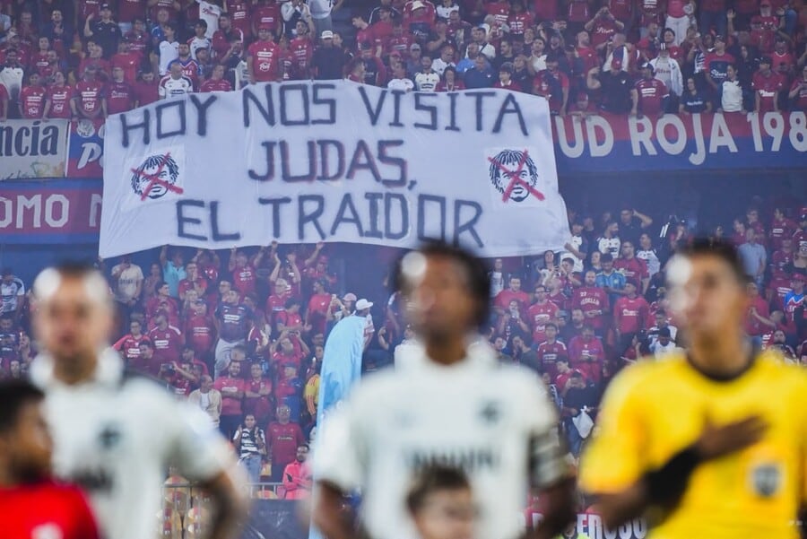El mensaje que recibió Juan Guillermo Cuadrado por parte de la hinchada del Medellín-crédito David Jaramillo/Colprensa