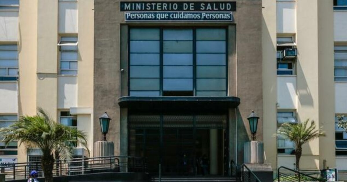 ¡Gran noticia para estudiantes de medicina! Se elimina el Examen Nacional de Salud como requisito para el internado