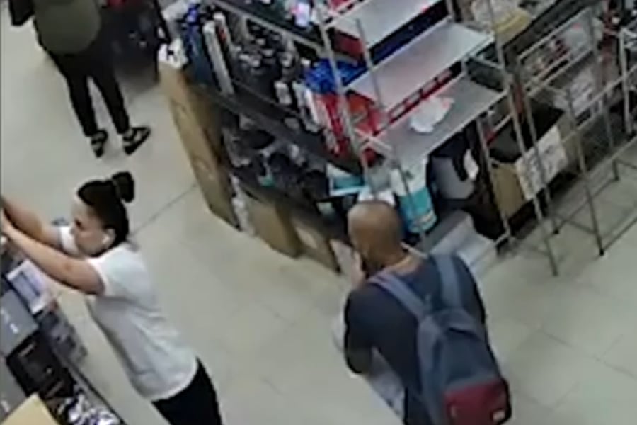 Detienen en California a un hombre reincidente acusado de acosar a clientas en dos tiendas