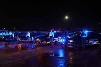 Entregan 100 patrullas nuevas al