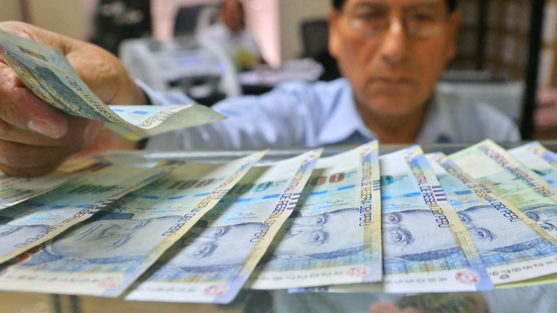 El Congreso y el Ejecutivo tienen dos propuestas alternas y diferentes sobre la CTS para los CAS. - Crédito Andina