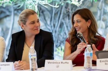 Maru Campos presente en comité a favor de Ernesto Ruffo.
Crédito: X/ @MaruCampos_G