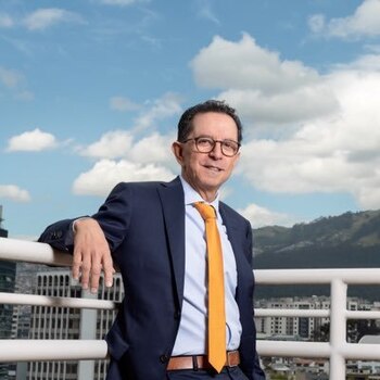 Roberto Izurieta, embajador de Ecuador