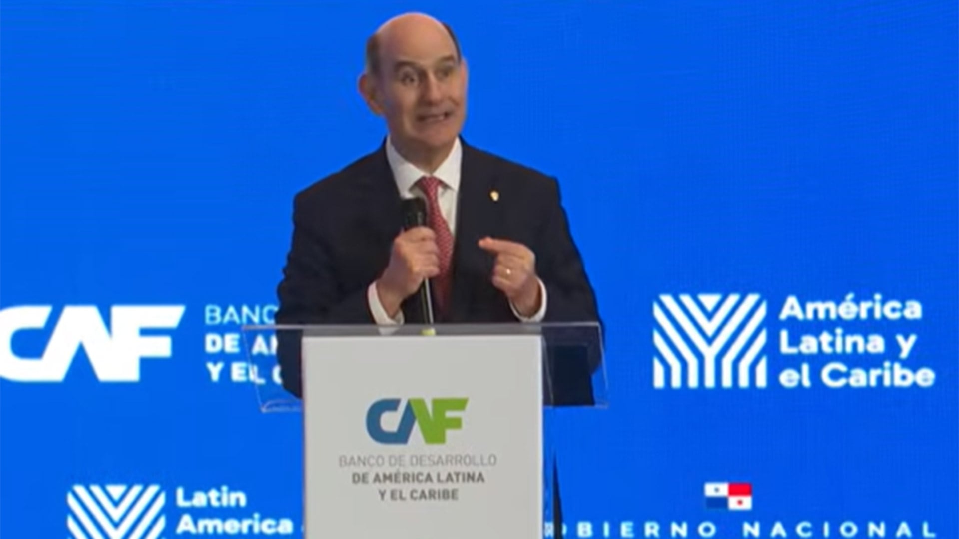 El país necesita de instituciones más sólidas, además de una mayor capacidad de ejecución, afirmó el ministro de Economía y Finanzas, Felipe Chapman.