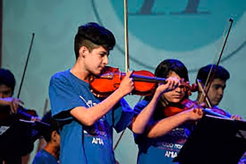 "La música les abre un