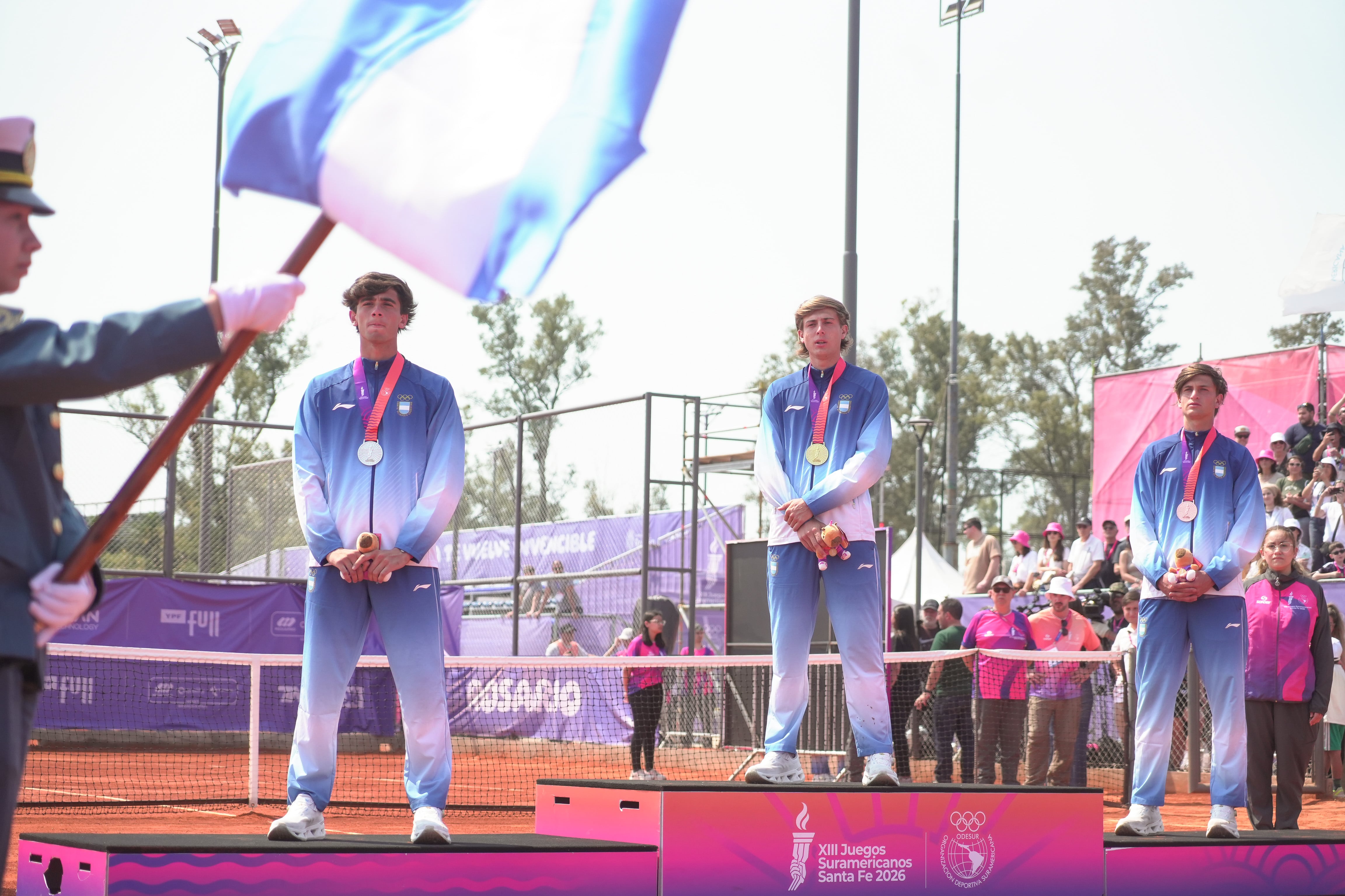 Lautaro Midón, Juan Manuel La Serna y Luciano Ambrogi consiguieron medallas para el tenis nacional (Crédito: Gustavo Villordo)