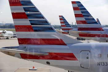 Aviones de American Airlines estacionados