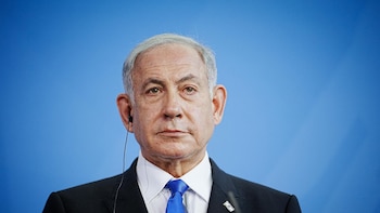 Netanyahu invita al capitán del avión de Flybubai y al primer minitro indio a Israel