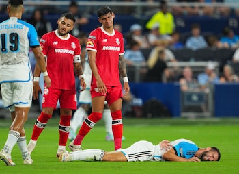 El equipo universitario enfrenta una