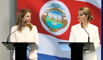 Ana Recalde, directora de Iniciativas Estratégicas de Google, (izquierda) aseguró que la compañía colaborará con el país en su proceso de transformación digital. Crédito: Captura Presidencia de La República
