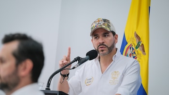 Abelardo de la Espriella informó la incautación de 885 kilos de cocaína en Cartagena que tenía como destino España: “La droga llegó desde Perú”