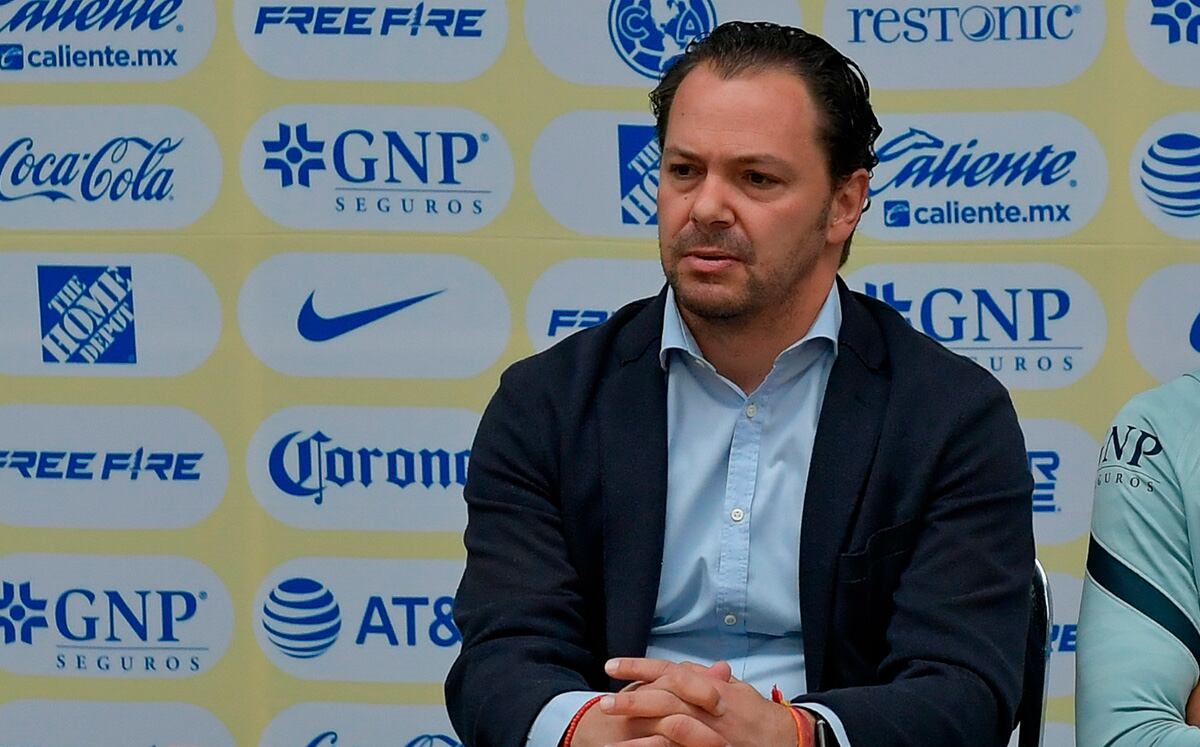 El interés por Santiago Baños surge, según la columna de Francotirador de Récord, desde los niveles más altos del grupo empresarial FEMSA (Captura X)