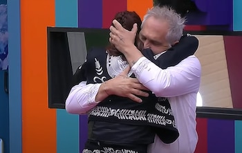 Arath se posicionó de frente