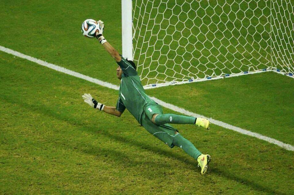 Liderados por las atajadas de Keylor Navas y la genialidad de Bryan Ruiz, Costa Rica firmó en Brasil 2014 una campaña perfecta e invicta que sigue siendo el verdadero techo cualitativo de la región (Cortesía: Revista Atenas).