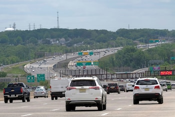 El volumen de viajes por carretera en el 4 de julio supera los 72 millones de viajeros al sumar vuelos y otros medios de transporte (REUTERS/Eduardo Munoz/File Photo)