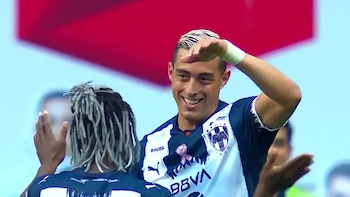 Un amague para dejar a dos rivales en el camino y golazo: la obra de Rogelio Funes Mori en México