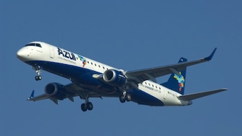 La aerolínea brasileña Azul pierde 37,1 millones de euros en 2025, un 97,2% menos