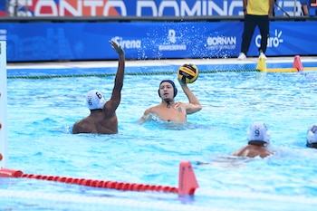 El polo acuático dio inició este lunes a los Juegos Centroamericanos y del Caribe de Santo Domingo 2026, a falta de cuatro días para la inauguración oficial.