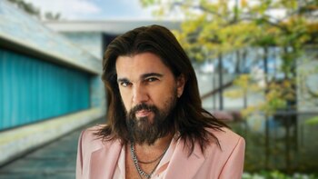 Ahora cualquiera puede quedarse en la casa de Juanes: el cantante habilitó su lujosa propiedad para alquilarla por noches