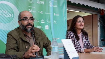 Enrique Zumalabe presenta en la Feria del Libro el poemario ganador del Premio Juan Ramón Jiménez 2026
