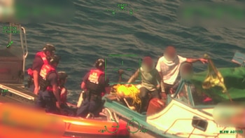 La Guardia Costera de Estados Unidos repatrió a seis migrantes cubanos tras rescatarlos en el estrecho de Florida