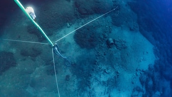 Un equipo de exploración documenta