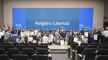 La organización del viaje del Papa y Puy du Fou España, entre los ganadores de los IX Premios Religión en Libertad