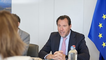 Óscar Puente, ministro de Transportes: “las aerolíneas no prevén problemas de suministro de queroseno en verano”