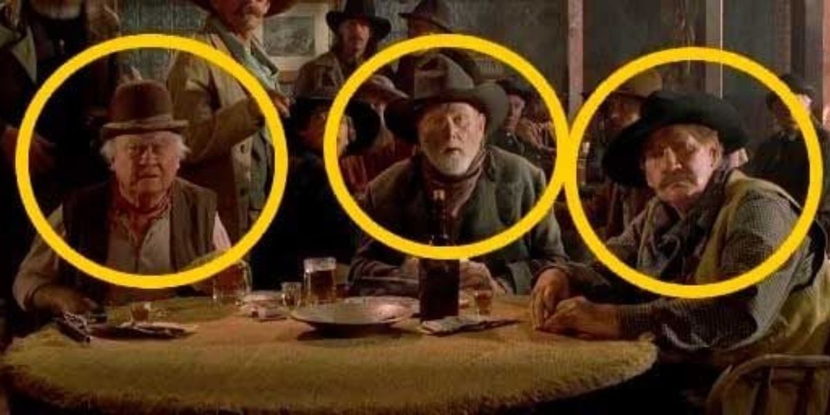 Dub Taylor, Harry Carey Jr. y Pat Buttram aparecen juntos en el pub de Hill Valley de 1885 (Universal/Captura)