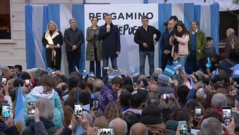 Mauricio Macri junto a María