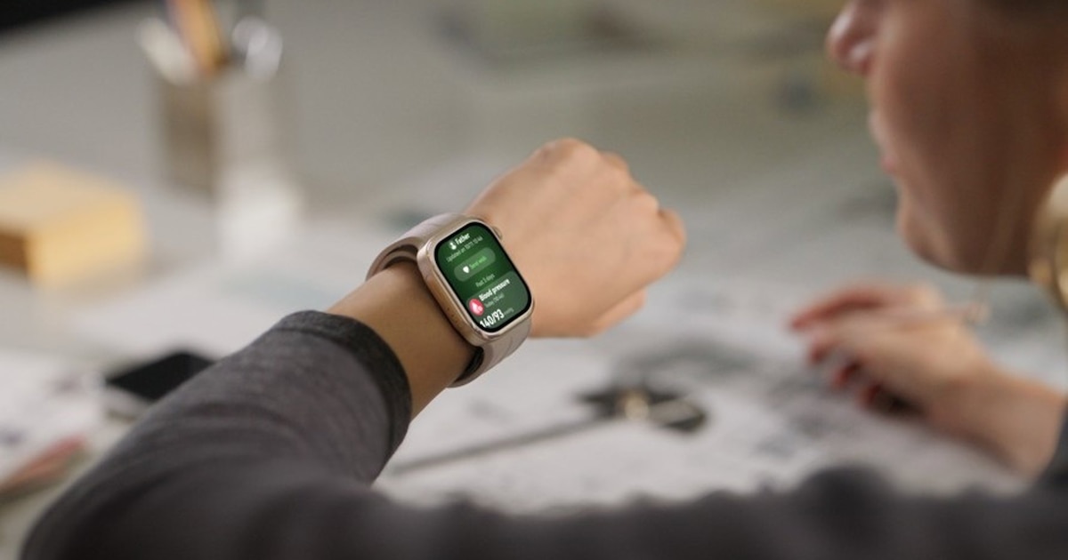 Photo: infobae.com Huawei Launches Watch D3 in Peru With Airbag for Blood Pressure Tracking