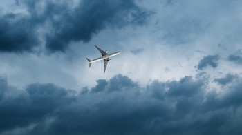 El informe señala que la caída no fue homogénea, sino que evidenció una creciente fragmentación de las redes logísticas internacionales (Foto: Shutterstock)