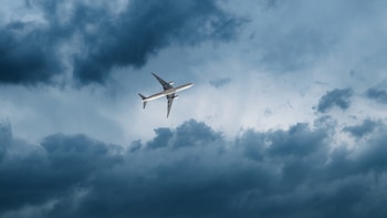 El transporte aéreo de cargas se contrae en un escenario de disrupción y costos en alza