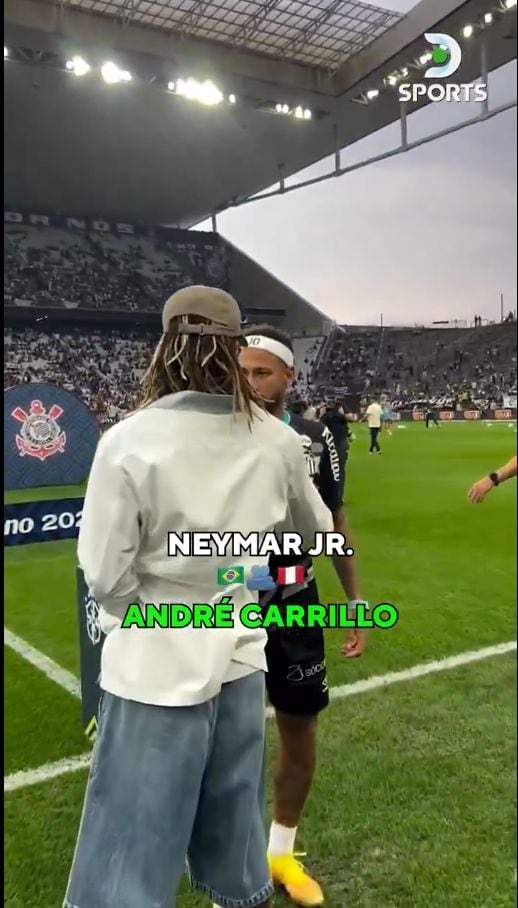 André Carrillo no fue convocado por Corinthians para el clásico ante Santos, pero acudió al Neo Química Arena. Allí se reencontró con Neymar antes del partido y protagonizó un emotivo saludo. (X / @DSportsP)
