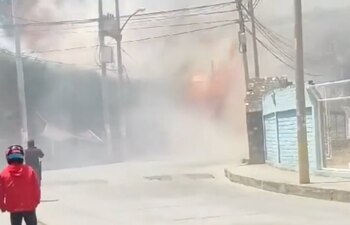 Reportaron gran incendio en colegio
