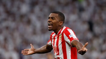 Sergio Akieme se marcha al