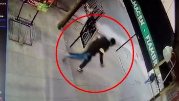 Video: así registraron las cámaras la fuga del acusado de matar a su novia y balear a su suegro en Ituzaingó