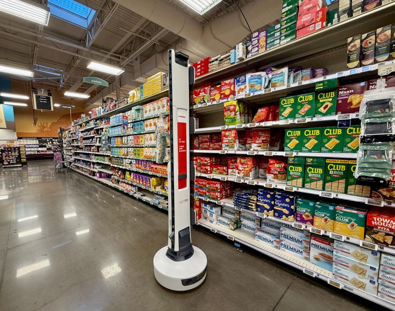 La llegada de estos robots a Ralphs abrió inquietudes entre trabajadores y sindicatos por su posible impacto sobre las tareas y las horas laborales (@scottlincicome)
